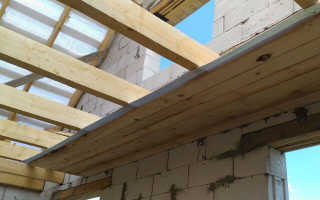 Потолок из досок в деревянном доме своими руками
